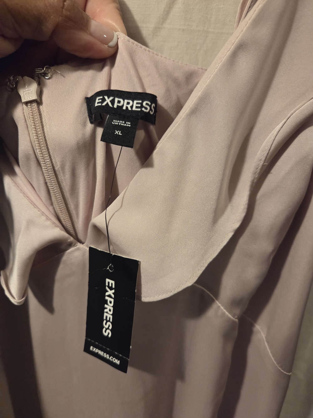 Express Mauve Asymmetrical Cold-Shoulder Satin Dress - Picture 3 of 6